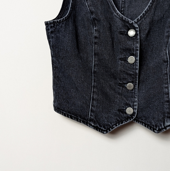 DENIM FORUM The '90s Mia Denim Vest Black Eyeliner Jean S Aritzia - Picture 12 of 12
